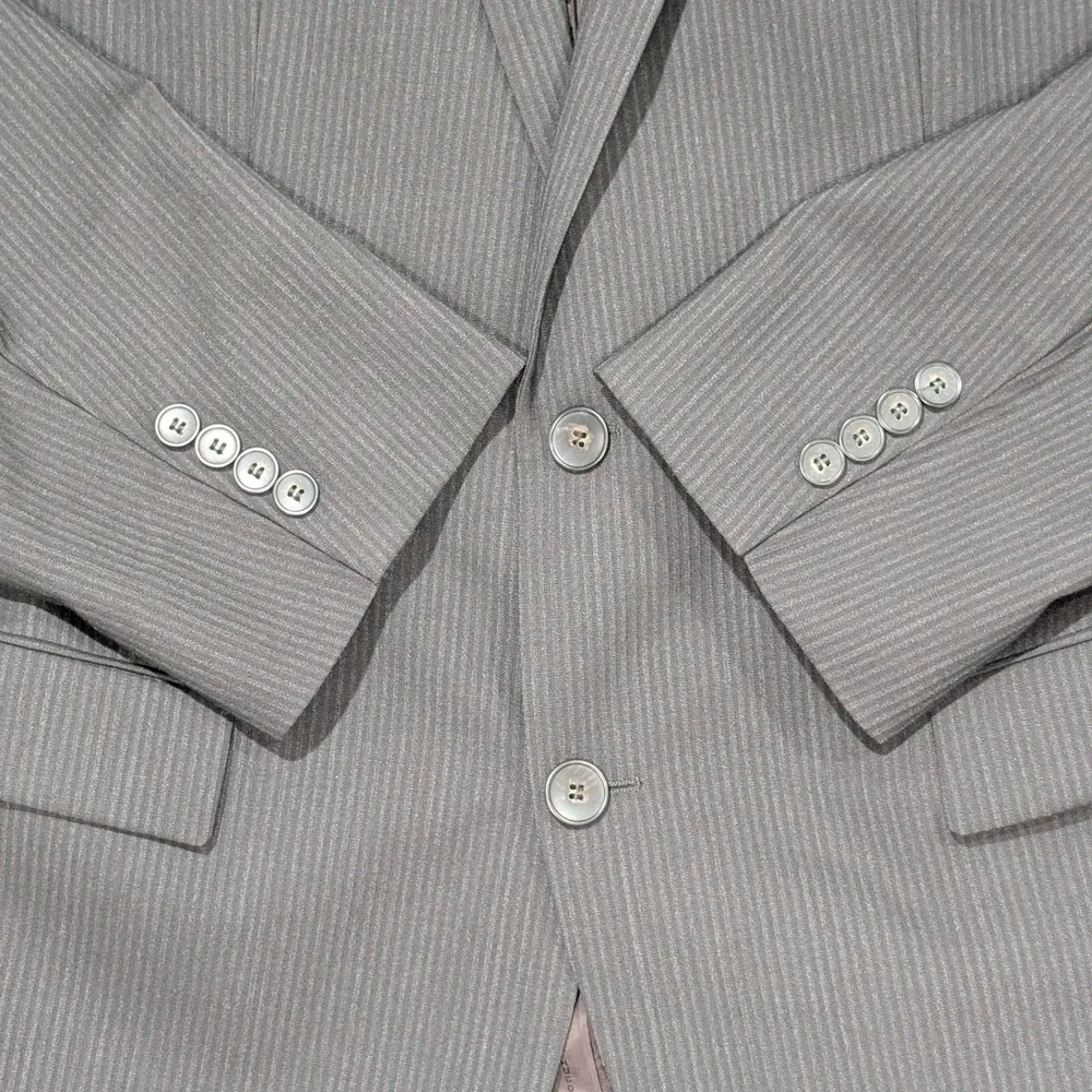 Hugo Boss Amaro Helse Blazer 42R Dark Brown Pinstripe 2 Button 100% Wool Jacket